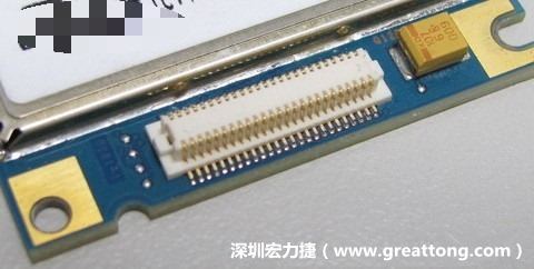 PCBA大講堂：板對板連接器下面裸銅設計，造成模組功能不良