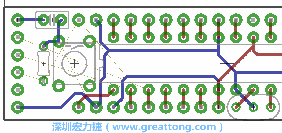 4.1. 把剩下的元件移動到電路板工作區(qū)上。