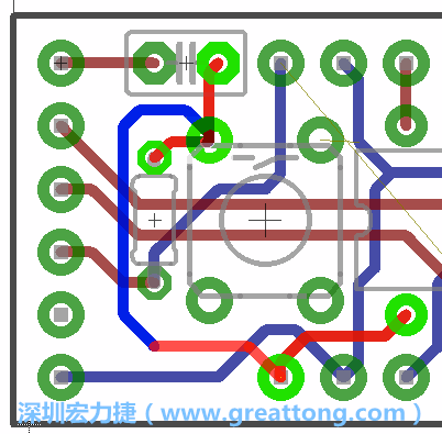 為了要創(chuàng)造一個電路通道，首先要先點擊重置開關的連結點進行布線，在電路板的背面繪制線路直到其它線路前的乾淨區(qū)域。