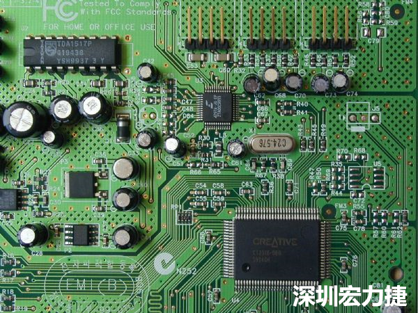 針對PCB區(qū)塊產(chǎn)生的EMI干擾問題，可使用EMI改善對策元件重點(diǎn)改善。