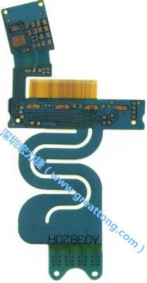 針對需要大幅撓曲應用的特殊結構造型，F(xiàn)PCB可進行彈性雷射裁型，讓FPCB材料的撓曲能力更佳。